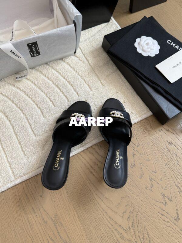 Replica Chanel 25SS CC Pearls Mules with Pearls Heel 50mm Calfskin Black G46484 8