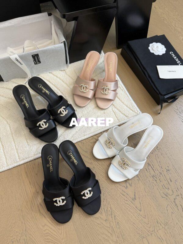 Replica Chanel 25SS CC Pearls Mules with Pearls Heel 50mm Calfskin Black G46484 12