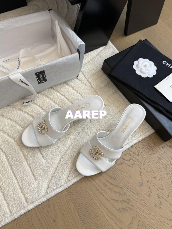 Replica Chanel 25SS CC Pearls Mules with Pearls Heel 50mm Calfskin White G46484 4