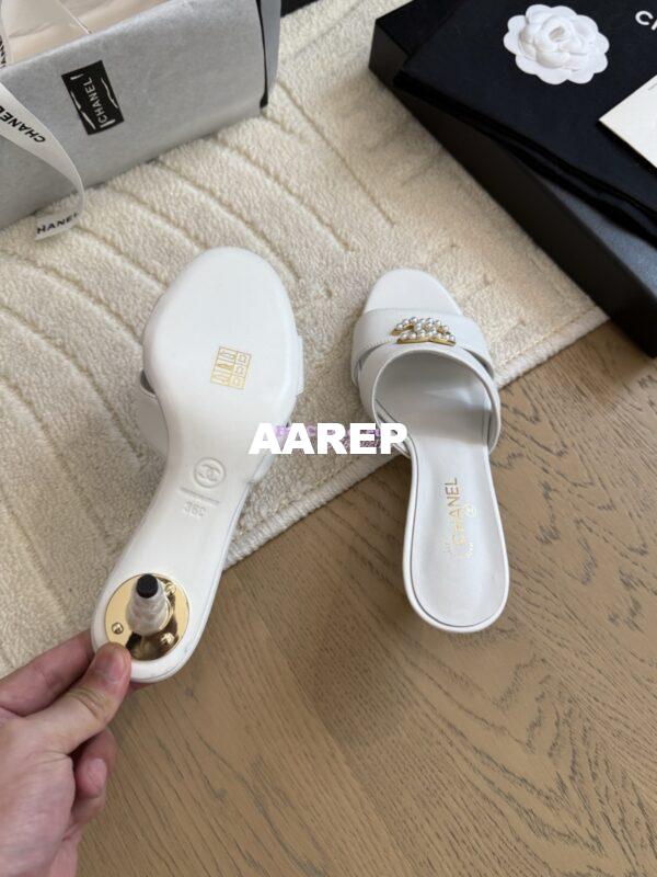 Replica Chanel 25SS CC Pearls Mules with Pearls Heel 50mm Calfskin White G46484 7