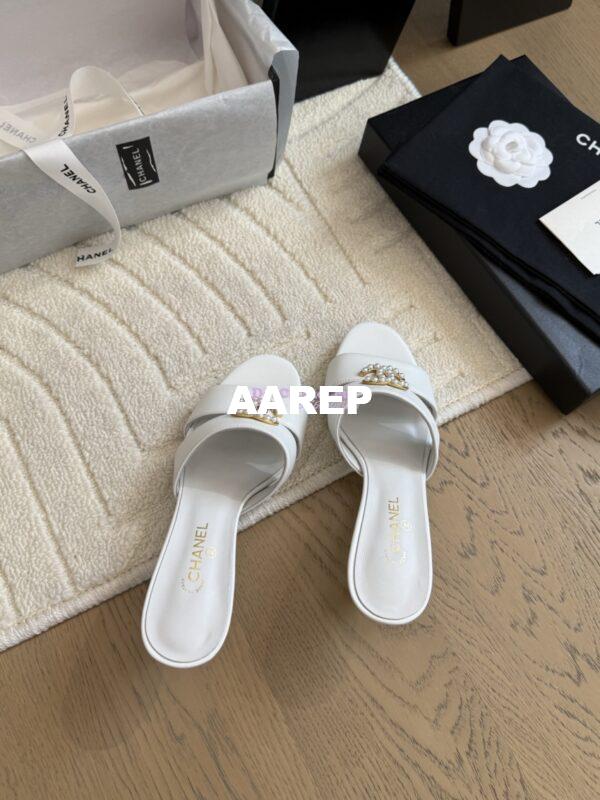 Replica Chanel 25SS CC Pearls Mules with Pearls Heel 50mm Calfskin White G46484 8