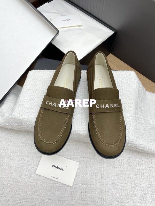 Replica CHANEL 25SS Logo Rhinestones Suede Calfskin Moccasins Loafer G37433 Olive 3