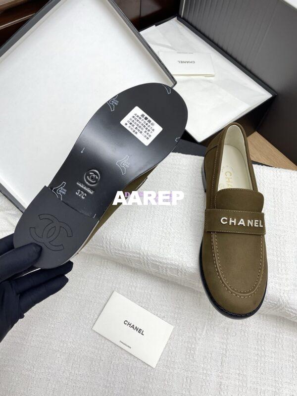 Replica CHANEL 25SS Logo Rhinestones Suede Calfskin Moccasins Loafer G37433 Olive 5