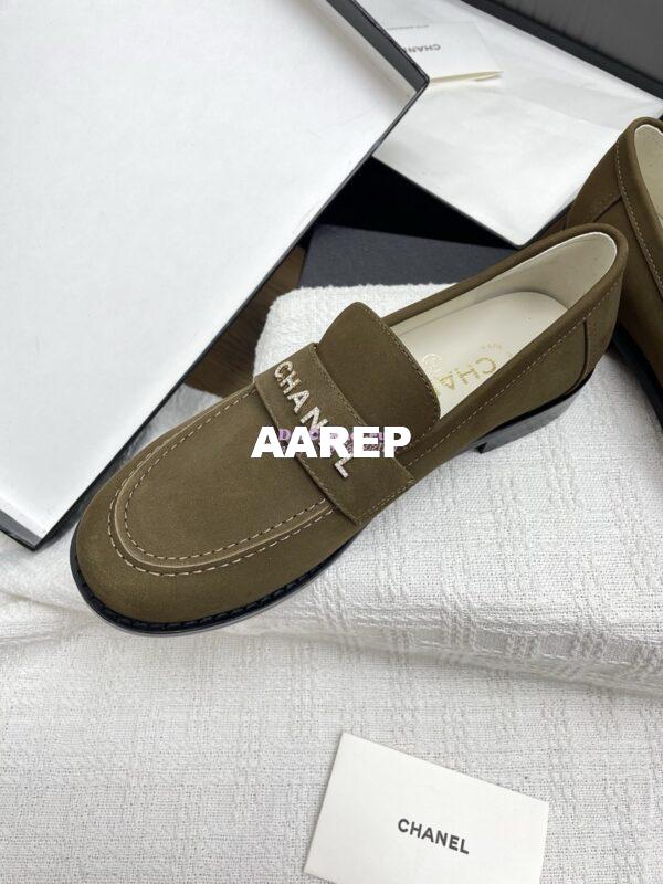 Replica CHANEL 25SS Logo Rhinestones Suede Calfskin Moccasins Loafer G37433 Olive 7
