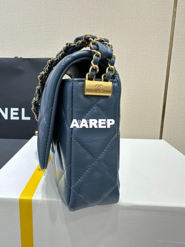 Replica Chanel 24FW Aged Calfskin Flap Chain Bag AS4423 Denim 5