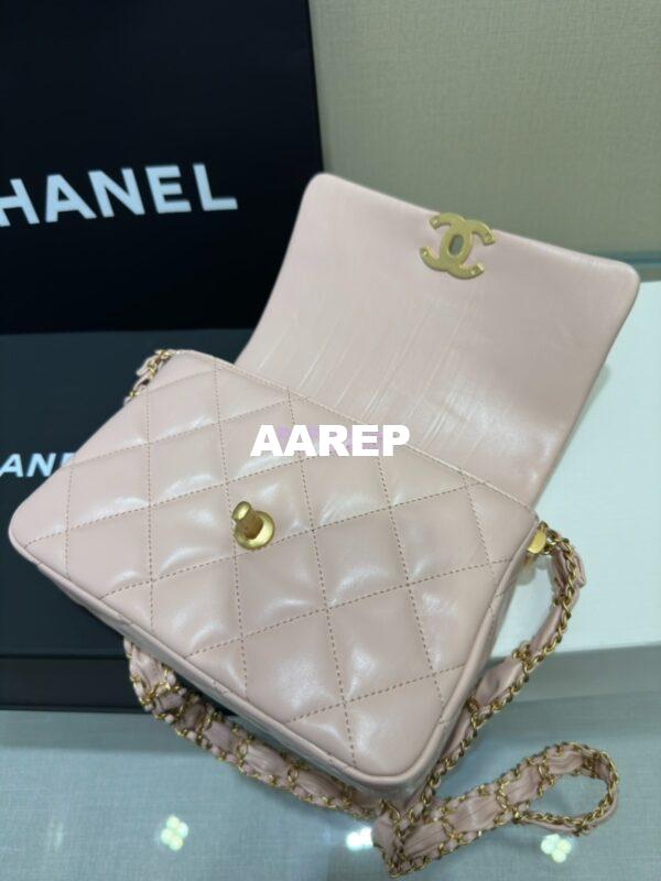 Replica Chanel 24FW Aged Calfskin Flap Chain Bag AS4423 LightPink 10