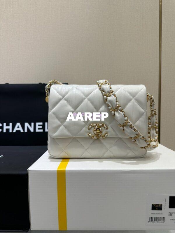 Replica Chanel 24FW Aged Calfskin Flap Chain Bag AS4423 White 2