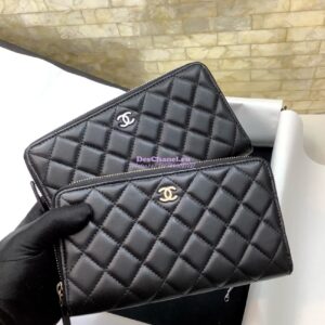 Replica Chanel zip around wallet A50097 in black lambskin leather