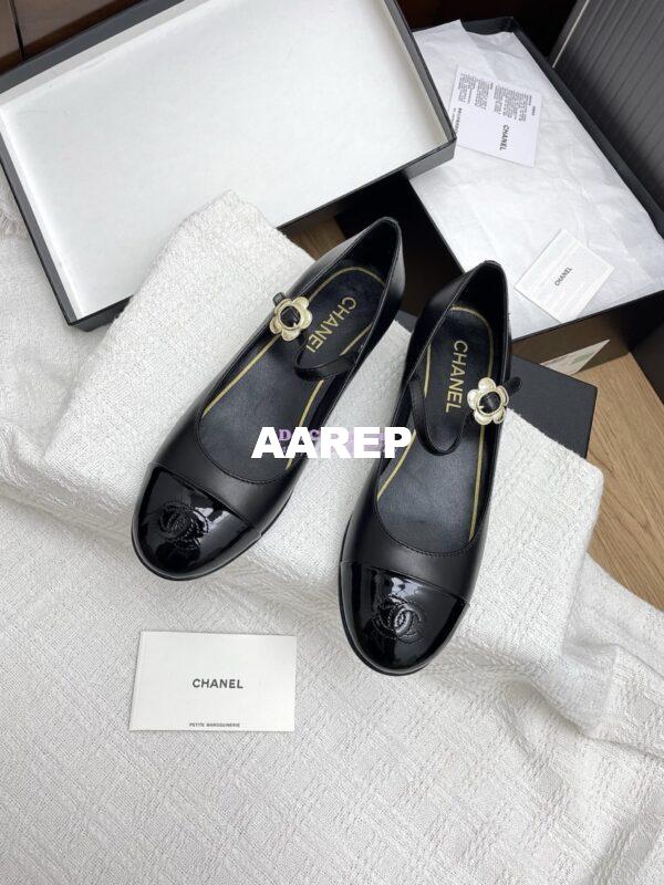 Replica Chanel 25SS Mary Janes Lambskin and Clover Clasp G46377 Black