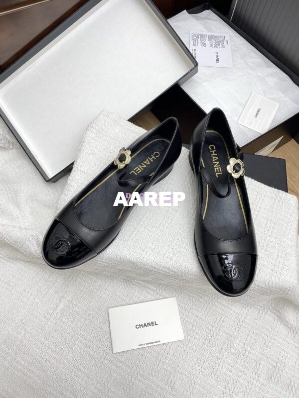 Replica Chanel 25SS Mary Janes Lambskin and Clover Clasp G46377 Black 2