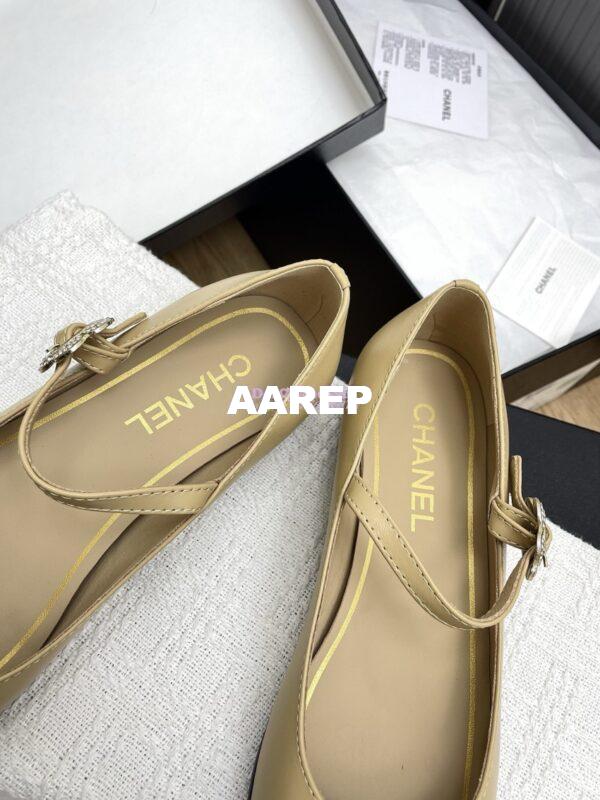 Replica Chanel 25SS Mary Janes Lambskin and Clover Clasp G46377 Beige 4