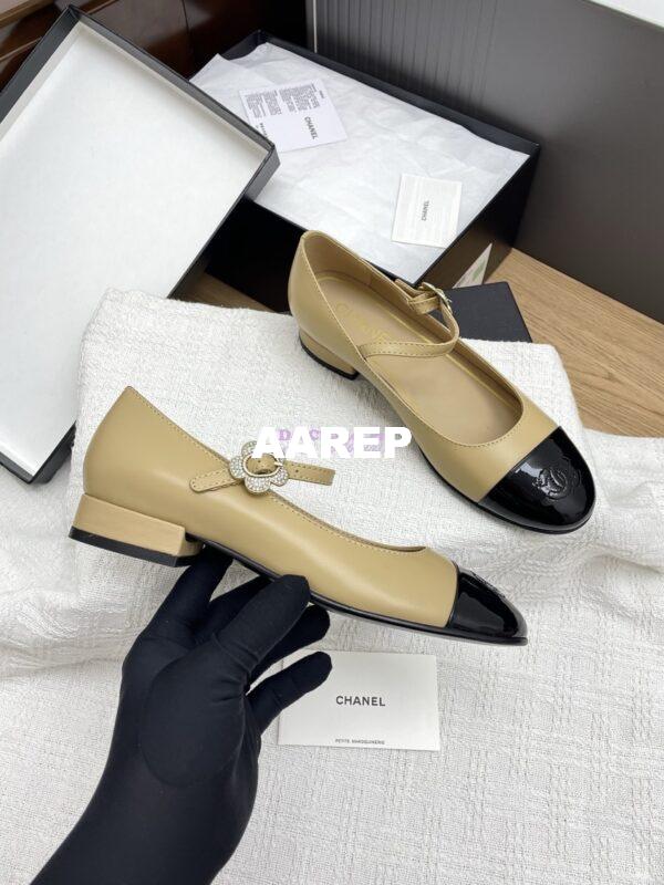 Replica Chanel 25SS Mary Janes Lambskin and Clover Clasp G46377 Beige 10