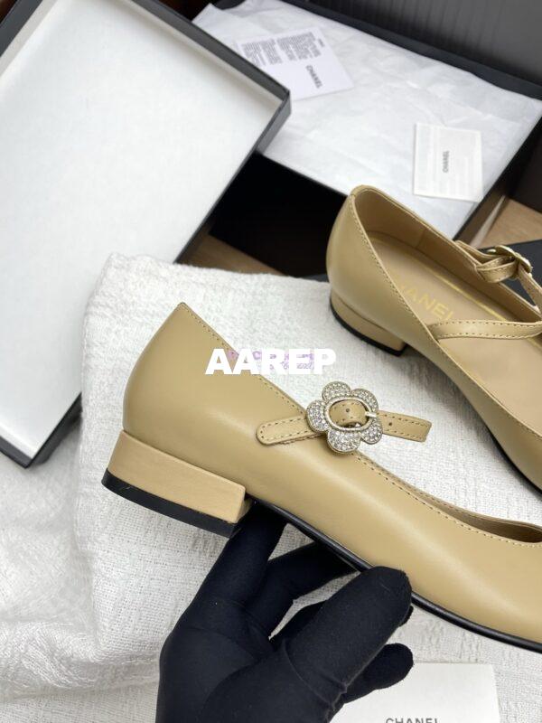 Replica Chanel 25SS Mary Janes Lambskin and Clover Clasp G46377 Beige 11