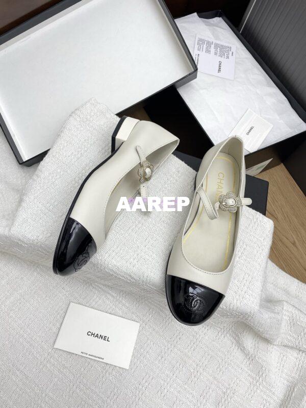 Replica Chanel 25SS Mary Janes Lambskin and Clover Clasp G46377 White 2