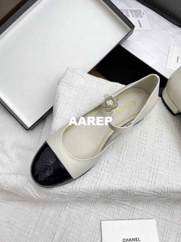 Replica Chanel 25SS Mary Janes Lambskin and Clover Clasp G46377 White 3