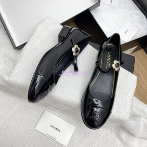 Replica Chanel 25SS Mary Janes Patent Calfskin and Clover Clasp G46377 Black 2