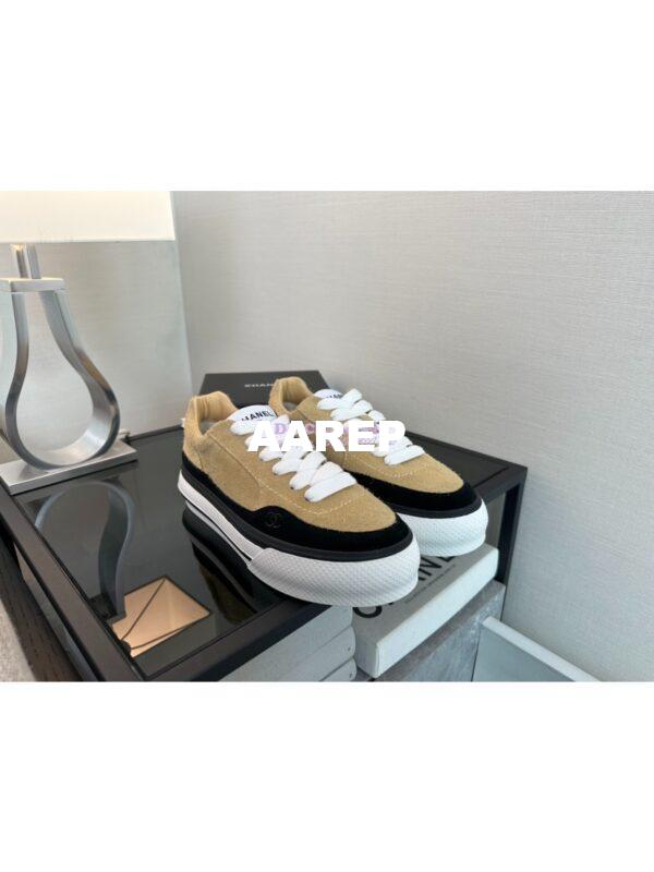 Replica Chanel 25A Velvet and Suede Calfskin CC Logo Platform Sneakers G45208 Beige