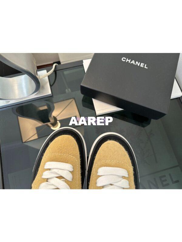 Replica Chanel 25A Velvet and Suede Calfskin CC Logo Platform Sneakers G45208 Beige 4