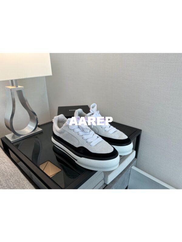 Replica Chanel 25A Velvet and Suede Calfskin CC Logo Platform Sneakers G45208 White 8