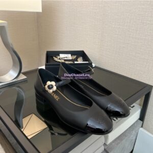 Replica Chanel 25A Lambskin Mary Jane Pumps with Camellia Flower Detail and Patent Toe G46200 2