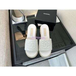 Replica Chanel 25SS CC Mules with Quilted Lambskin and Chain G46301 White 2