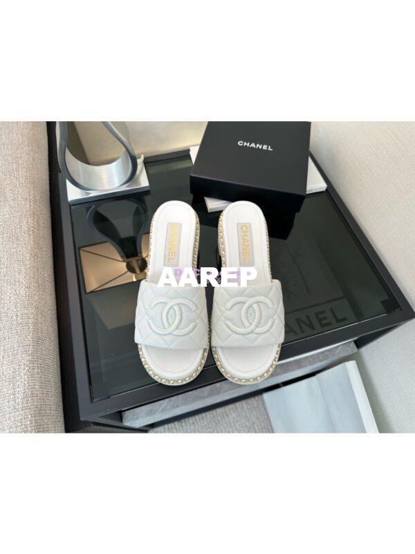 Replica Chanel 25SS CC Mules with Quilted Lambskin and Chain G46301 White 4