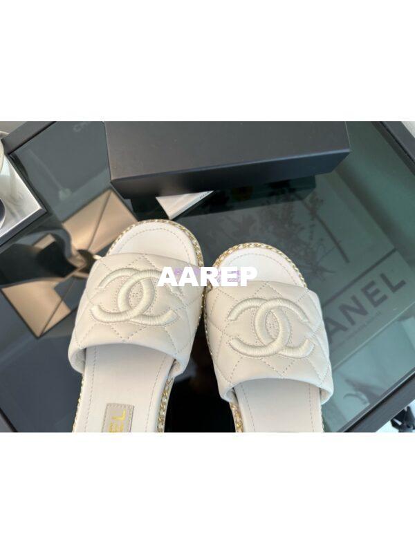 Replica Chanel 25SS CC Mules with Quilted Lambskin and Chain G46301 White 5