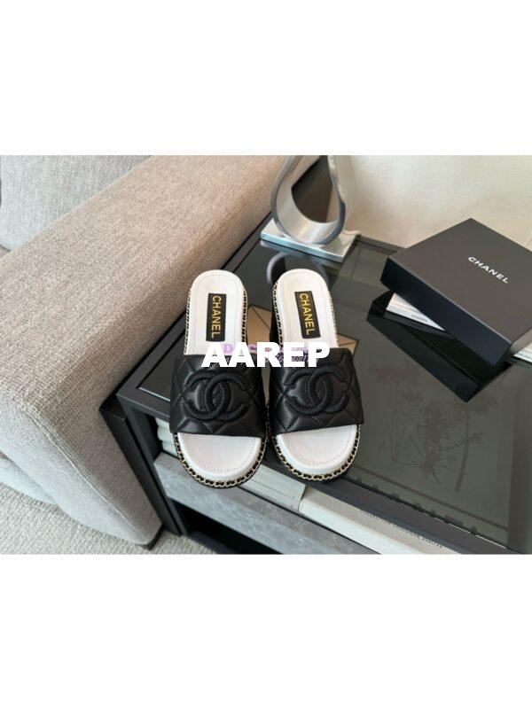 Replica Chanel 25SS CC Mules with Quilted Lambskin and Chain G46301 Black 8