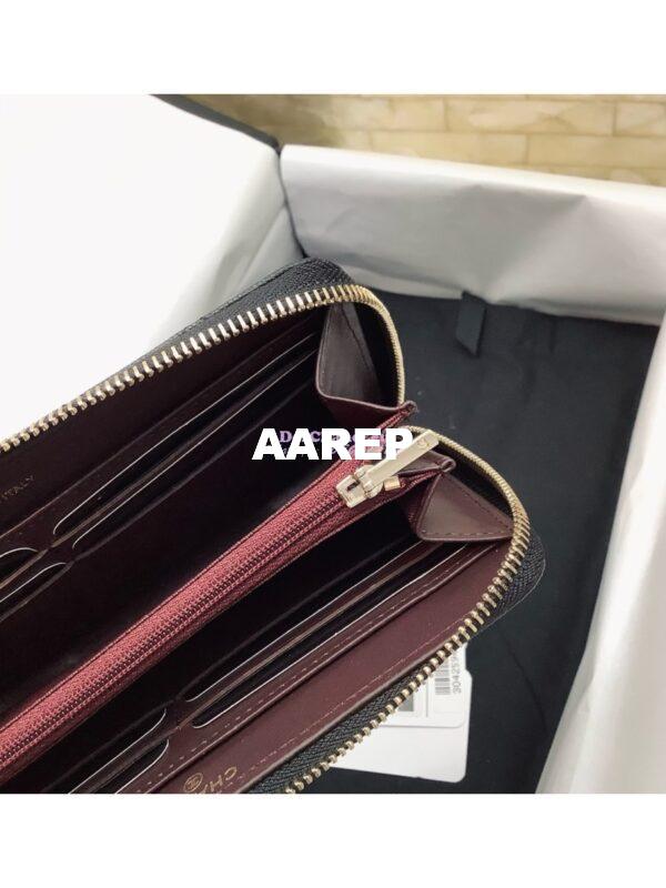 Replica Chanel zip around wallet A50097 in black caviar leather 12