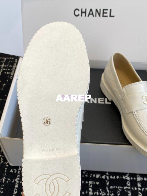 Replica Chanel Mocassins Shiny Crumpled Calfskin G46112 White 10