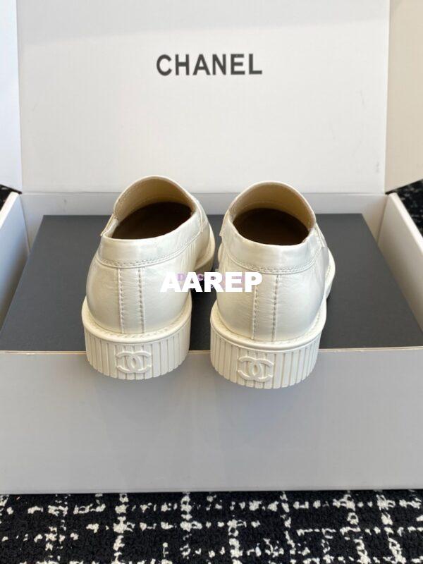 Replica Chanel Mocassins Shiny Crumpled Calfskin G46112 White 13