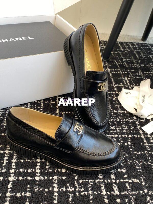 Replica Chanel Mocassins Shiny Crumpled Calfskin G46112 Black 5