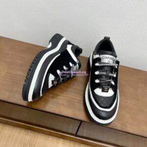 Replica Chanel 25FW Trainer in Grained Calfskin and Suede G46258 Black 2