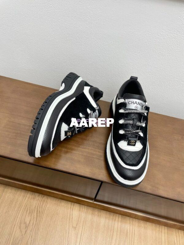 Replica Chanel 25FW Trainer in Grained Calfskin and Suede G46258 Black 2