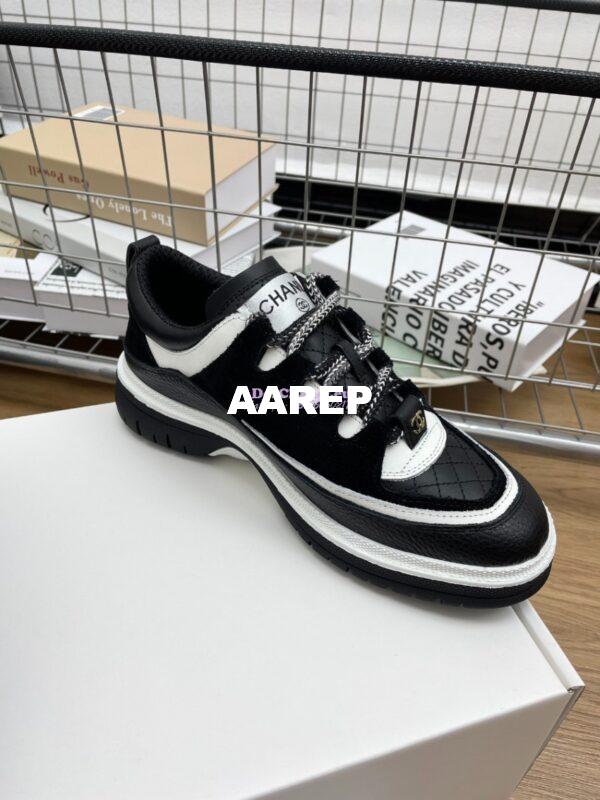 Replica Chanel 25FW Trainer in Grained Calfskin and Suede G46258 Black 5