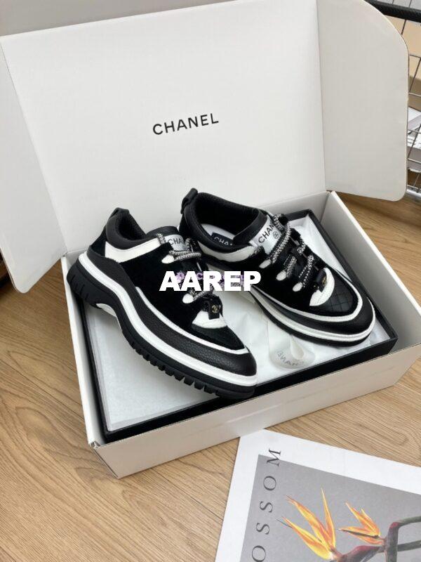Replica Chanel 25FW Trainer in Grained Calfskin and Suede G46258 Black 6