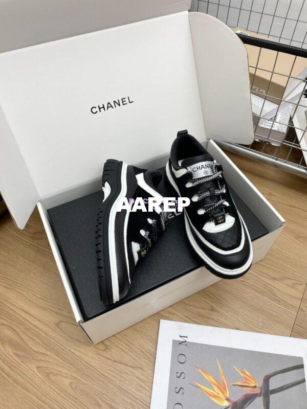Replica Chanel 25FW Trainer in Grained Calfskin and Suede G46258 Black 11
