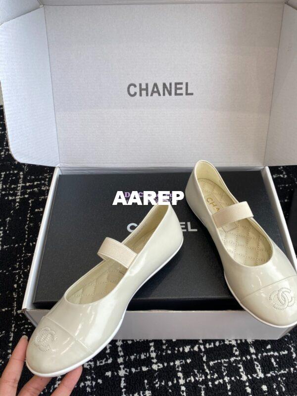 Replica Chanel 25C Mary Janes Crinkled Lambskin G46200 White 8