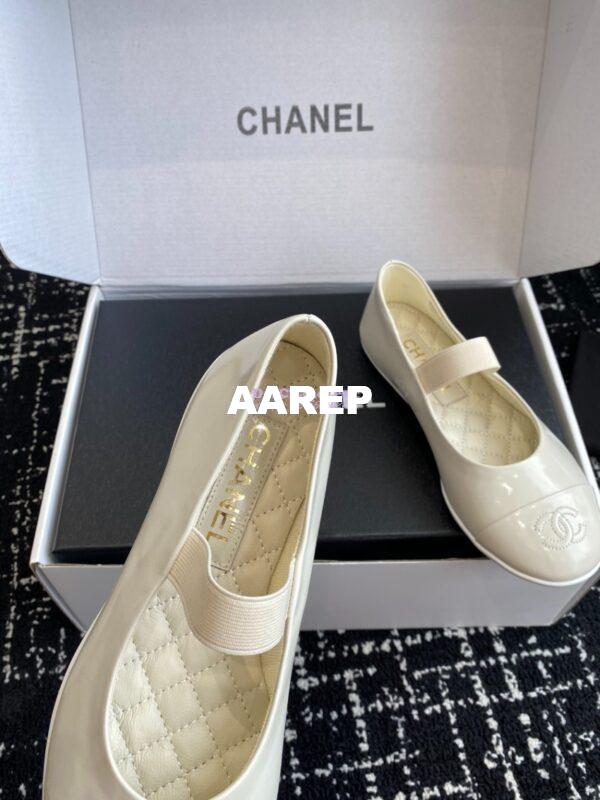 Replica Chanel 25C Mary Janes Crinkled Lambskin G46200 White 9