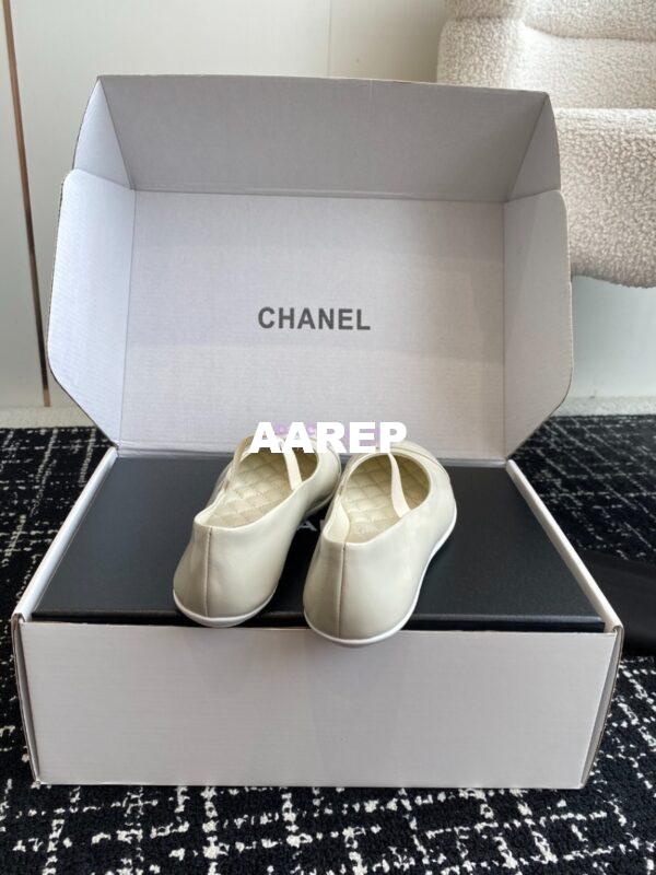 Replica Chanel 25C Mary Janes Crinkled Lambskin G46200 White 10