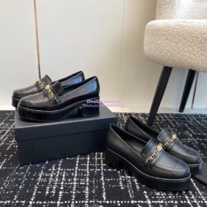 Replica Chanel 24K Mocassins in Shiny Aged-Calfskin G46068 2