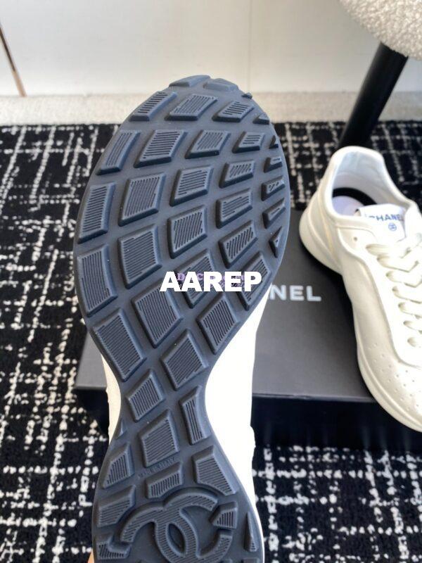 Replica Chanel Cruise 24/25 Trainer in Calfskin G46252 White 11