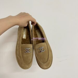 Replica Chanel 24P CC Suede and Wool Moccasins G45886 Beige 2