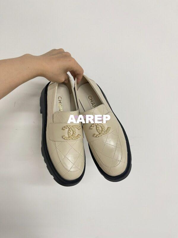 Replica Chanel 24P CC Logo Enamel Loafers Shiny Calfskin G45789 Creme 8