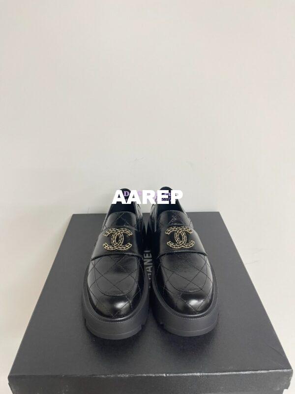 Replica Chanel 24P CC Logo Enamel Loafers Shiny Calfskin G45789 Black