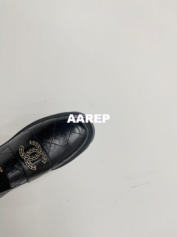 Replica Chanel 24P CC Logo Enamel Loafers Shiny Calfskin G45789 Black 4