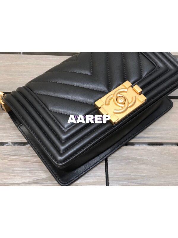 Replica Chanel Chevron Boy Flap Bag in Lambskin Black 17