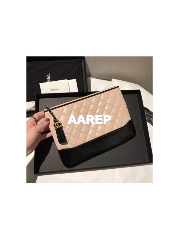 Replica Chanel Gabrielle O Case in beige Aged Calfskin A84287 4