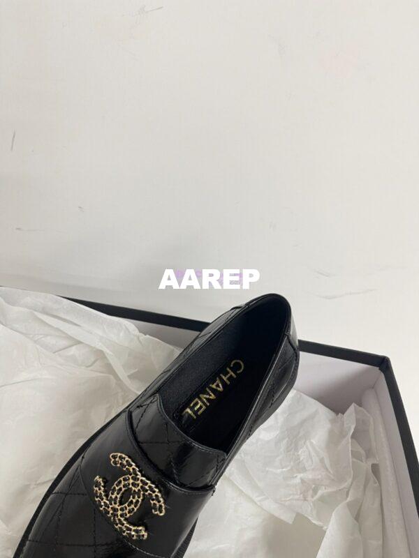 Replica Chanel 24P CC Logo Enamel Loafers Shiny Calfskin G45789 Black 6
