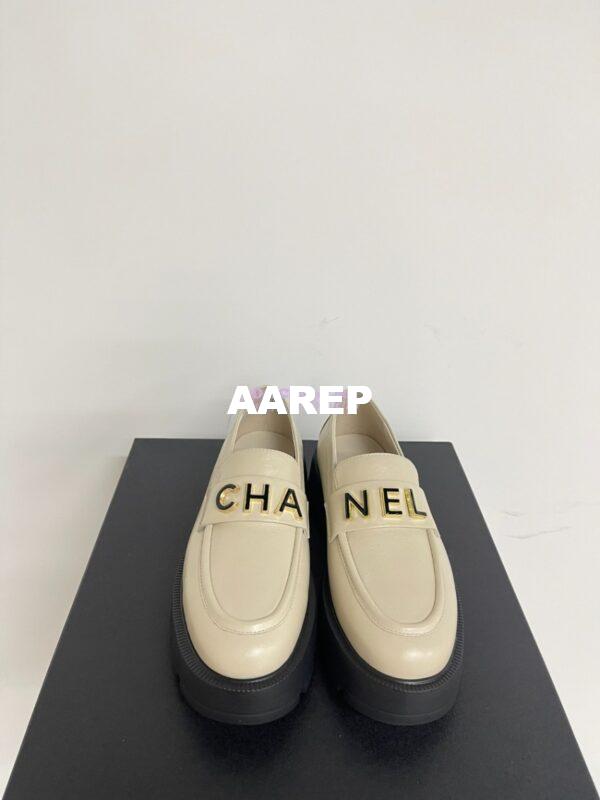 Replica Chanel 24P Logo Enamel Loafers Shiny Calfskin G45788 Creme 4